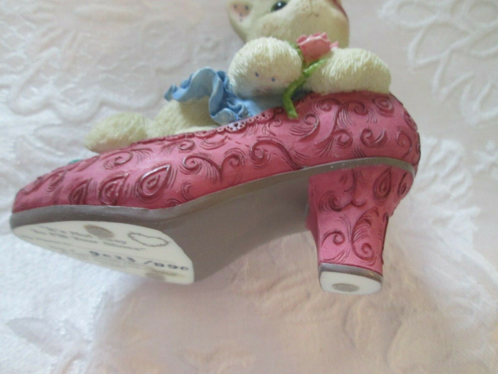 CALICO KITTENS “IT’S NOT EASY TO FILL YOUR SHOES” PRISCILLA HILLMAN FIGURINE BOX