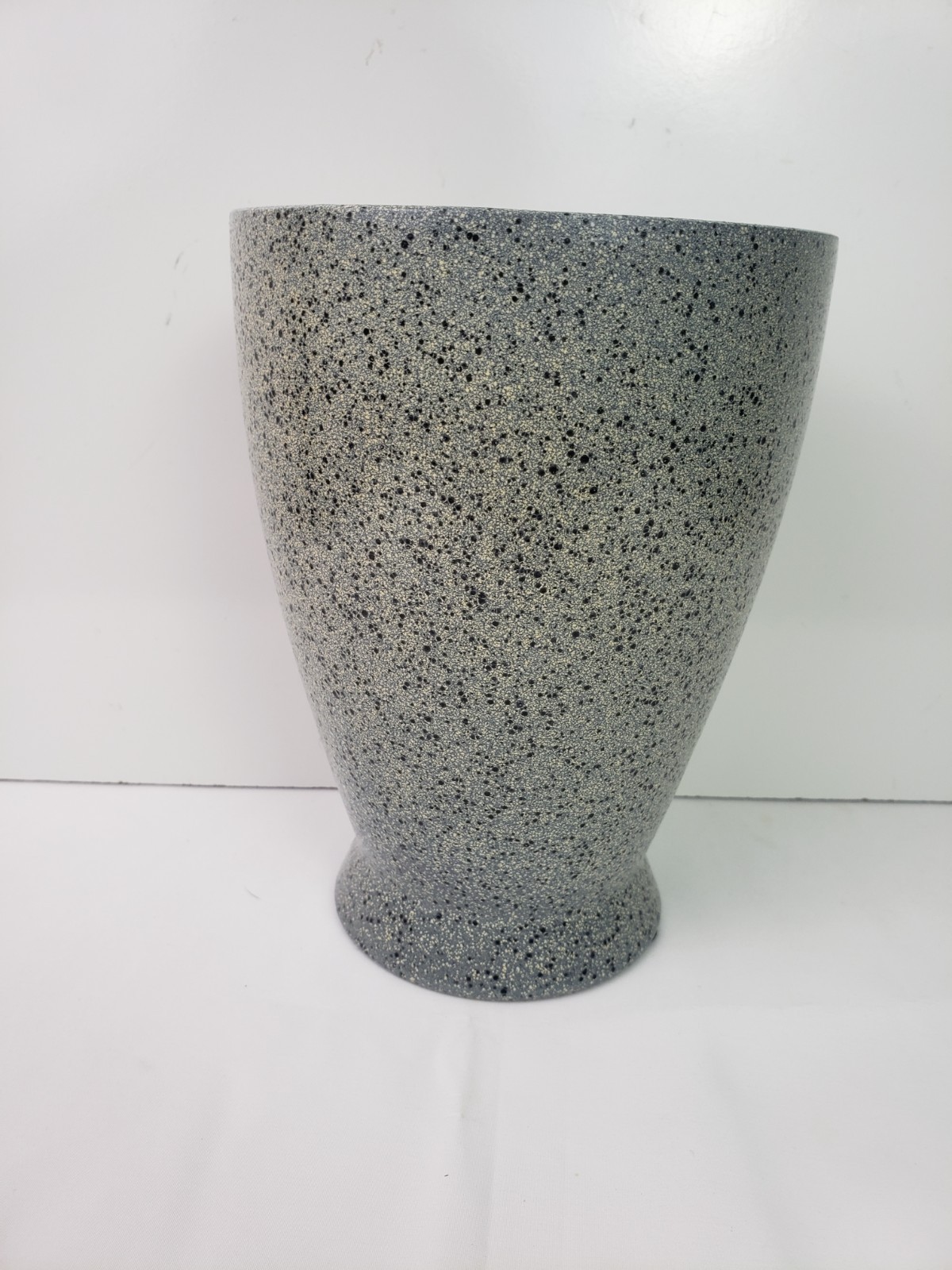 Pottery Planter Plant Flower Vase Speckled Glaze Granite Look Gray