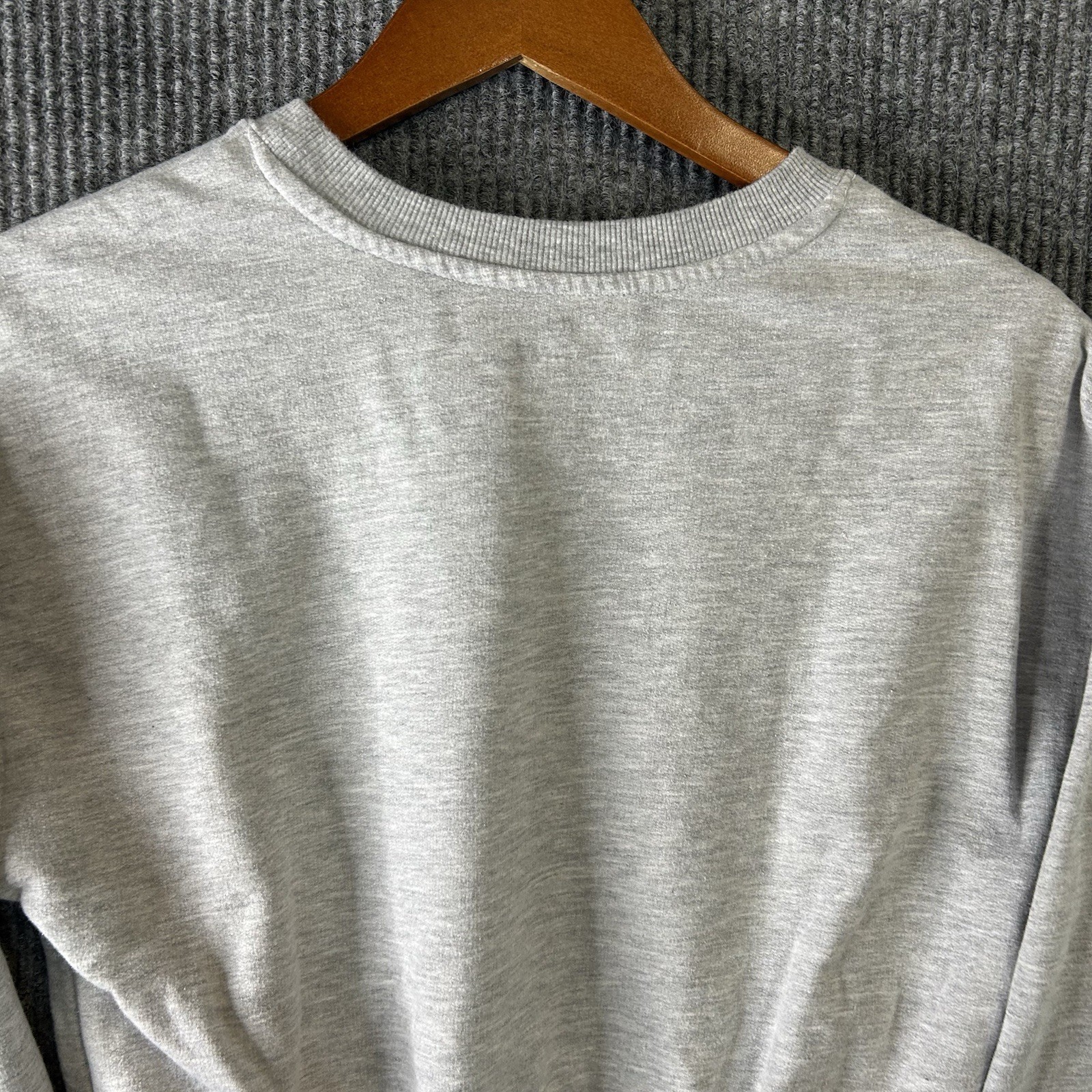Vintage Y2K Disney Alice in Wonderland Sweatshirt Girls Medium Gray