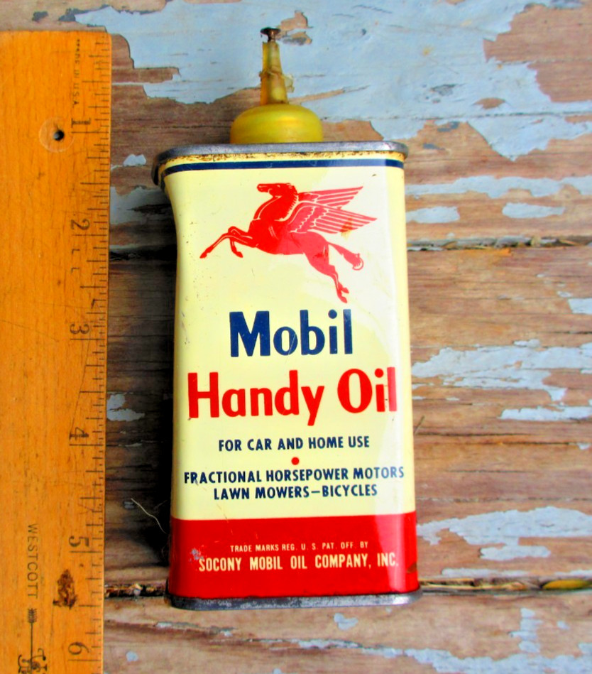 VINTAGE MOBIL HANDY OIL 4fl oz TIN SOCONY MOBIL OIL CO NEW YORK USA