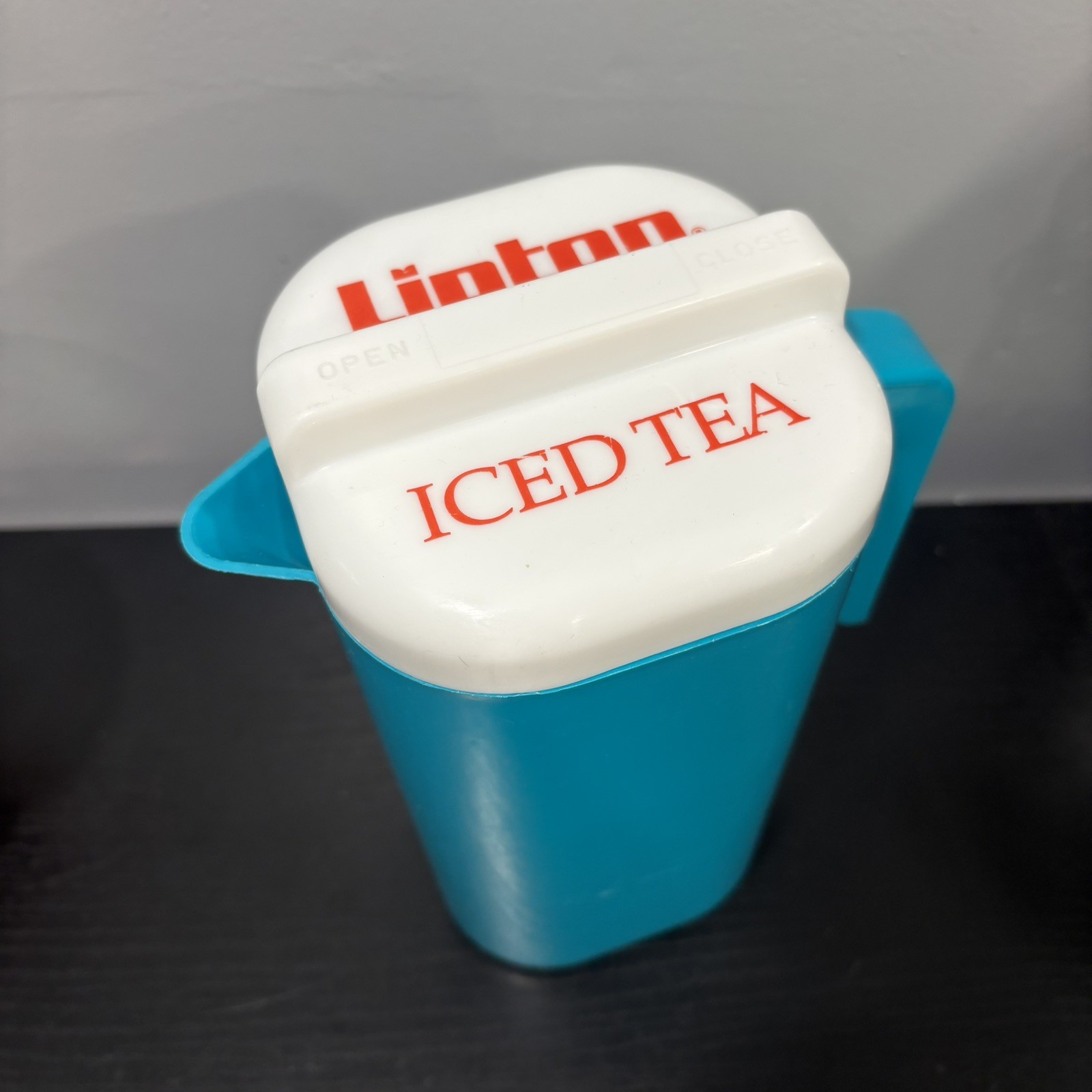 Vintage 1970s LIPTON ICED TEA Aqua 63 oz Plastic Pitcher with Lid EUC
