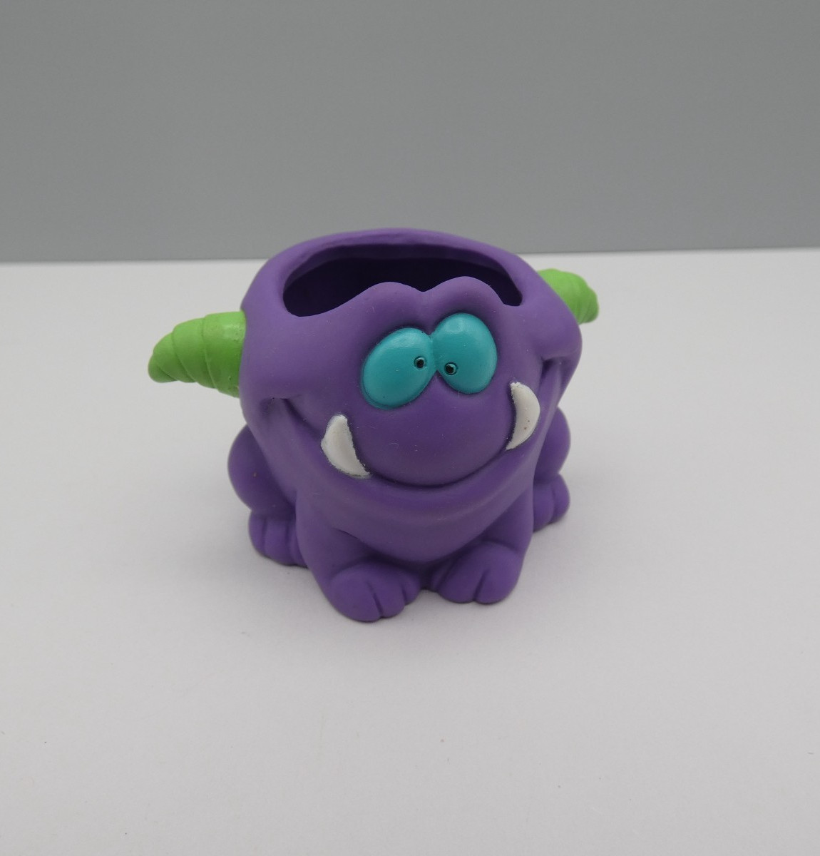 Pizza Hut 1993 Frodz Hair Dudes Purple Monster Kids Toy