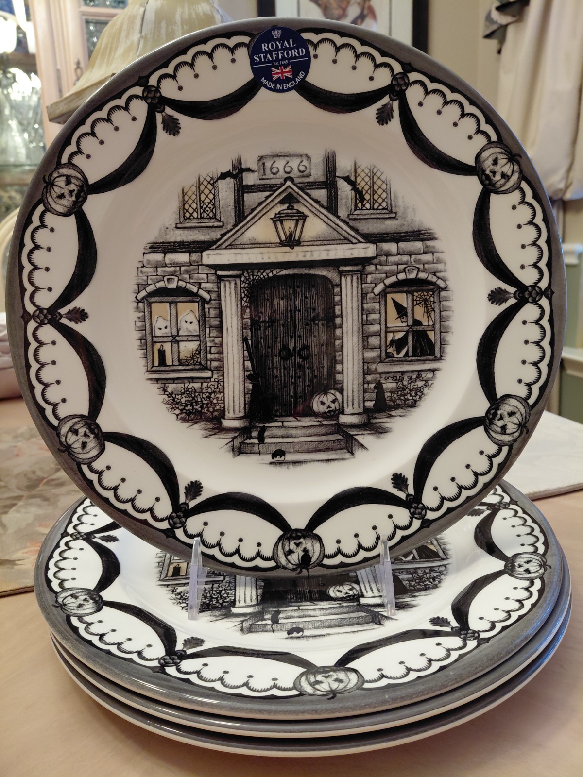 ROYAL STAFFORD HAUNTED HOUSE HALLOWEEN DINNER PLATES SET OF 4 WITCH GHOST HTF