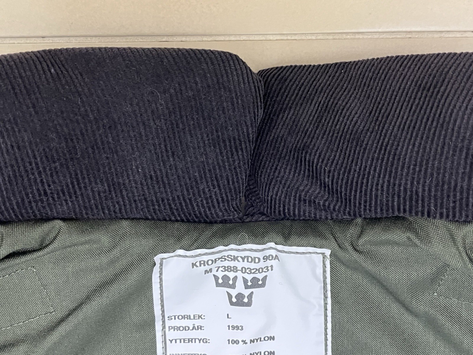 Swedish Body Armor Vest Shrapnel Protection Kroppsskydd 90A Large