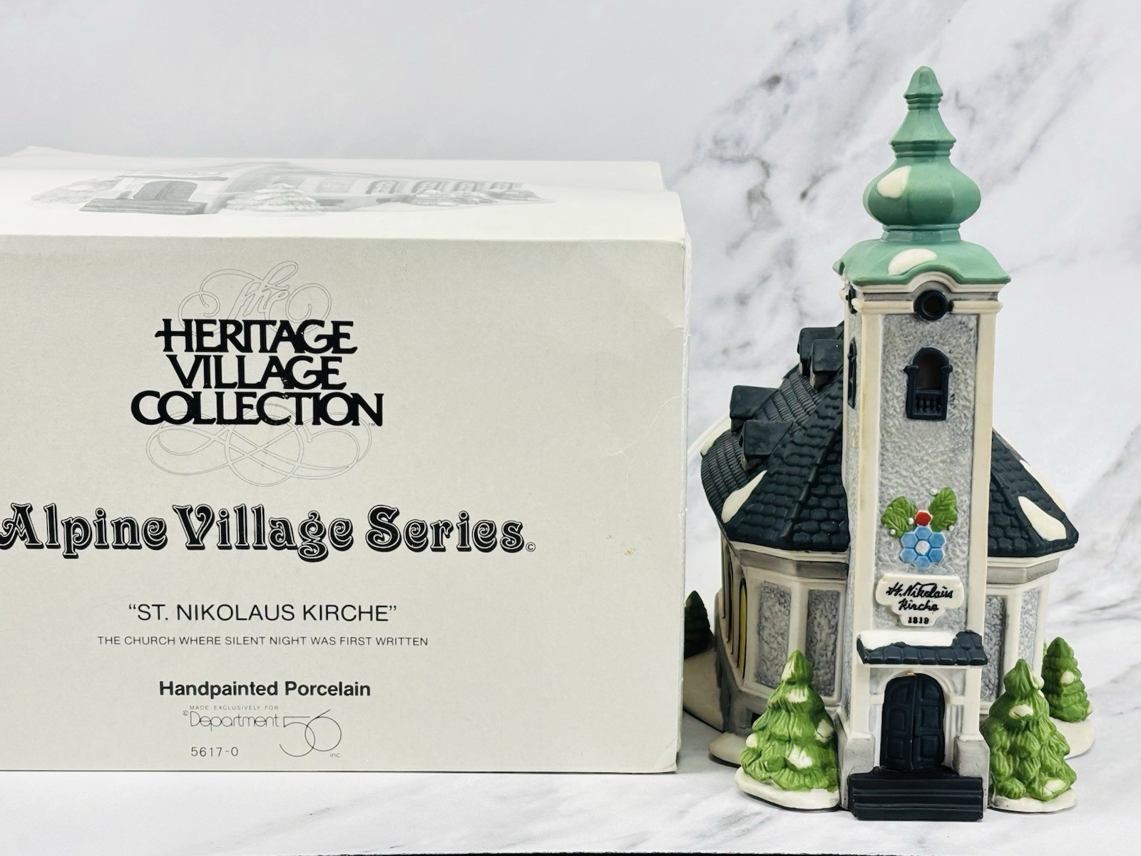 Department 56 Alpine Village St. Nikolaus Kirche #5617-0 w/ Box & Light