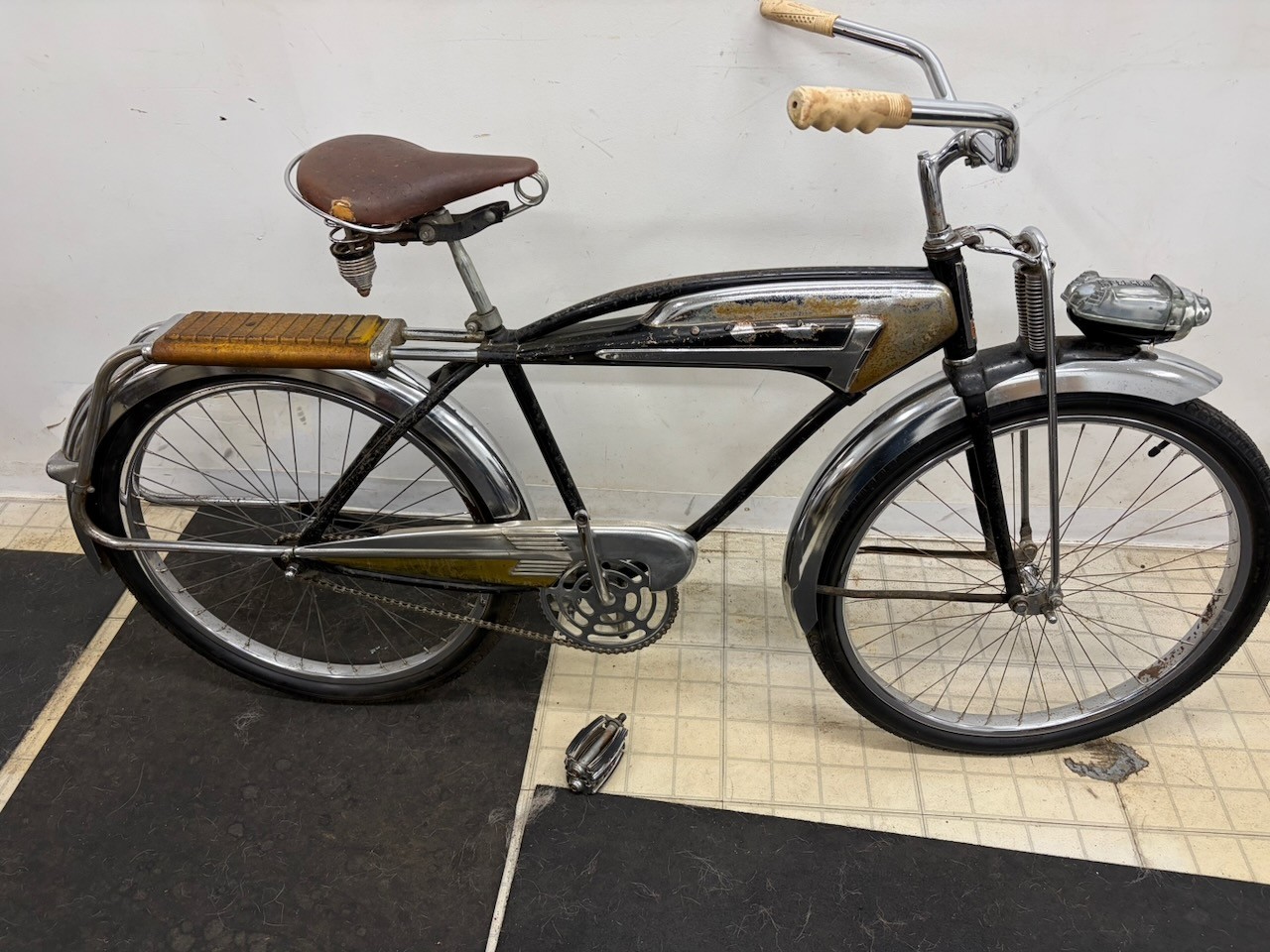 Western Flyer X-53 Mens 26″ Bicycle Original Paint Antique Collectable!