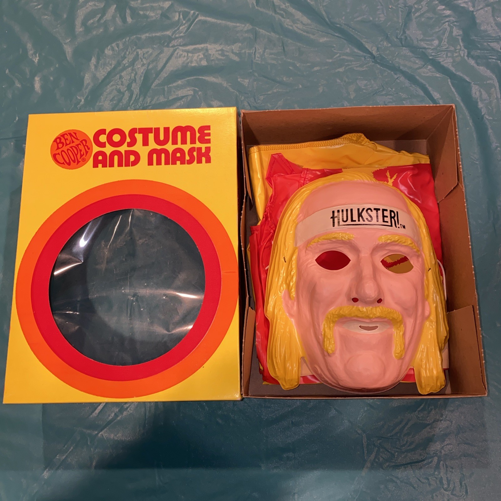 Hulk Hogan 1985 Original Ben Cooper Halloween Costume Hulkamania WWF WWE WCW