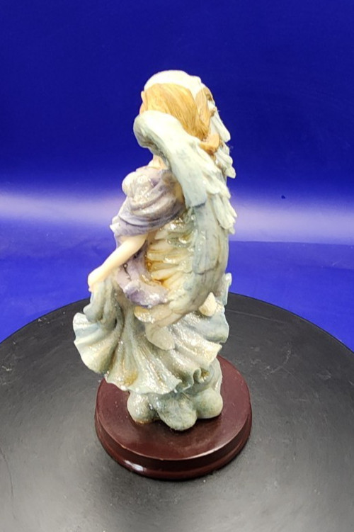1997 Roman Seraphim Classics Noelle Angel Figurine Signed 6.5″ Resin