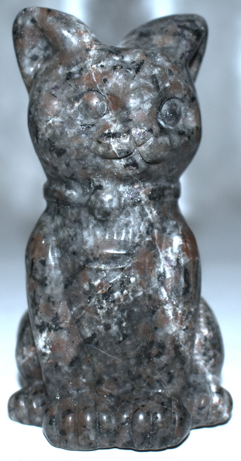 Cute UV Reactive Yooperlite Cat 3.88″/334 Grams