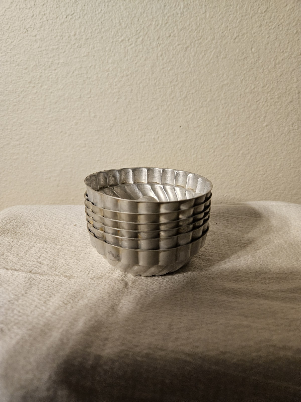 Aluminum Mini Jello Molds/ Mini Tart/Bundt Cakes Tins Fluted Swirl Pans LOT OF 6