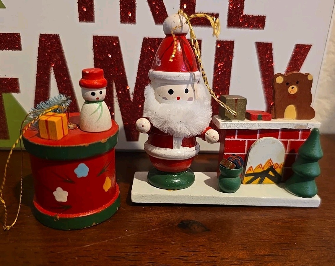 Christmas Painted Wood Ornaments Santa Fireplace Drum Tree Present Vintage