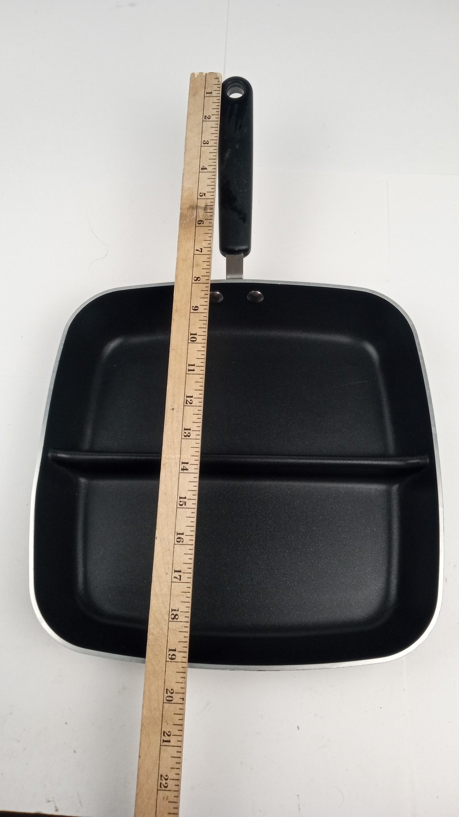 Cook’s Essentials TQ04 12″ Divided Square Skillet Split Fry Pan Black T Q 04