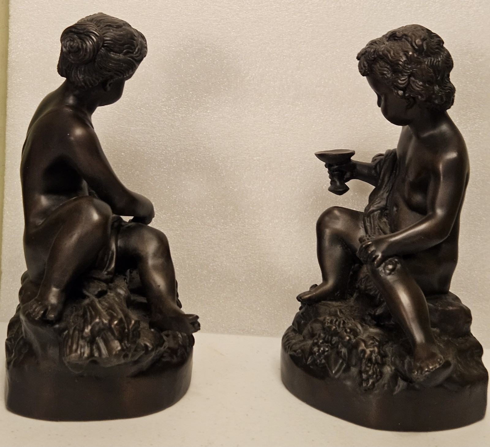 BOOKENDS BRONZE CHERUBS VINTAGE 10 X 8 WITH DARK PATINA FIGURINES FELT BOTTOM