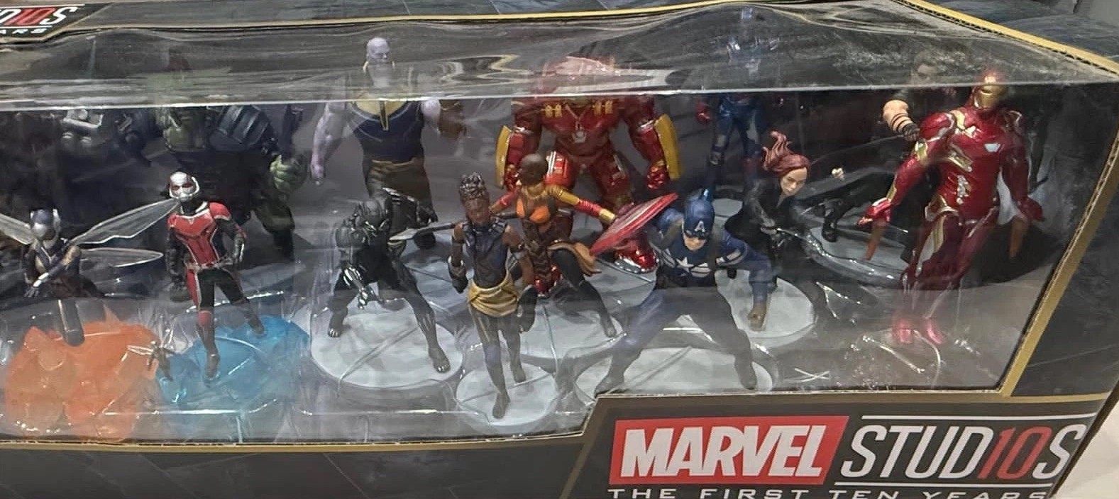 DISNEY STORE MARVEL STUDIO 10th ANNIVERSARY SERIES MEGA FIGURES 20-PIECE SET
