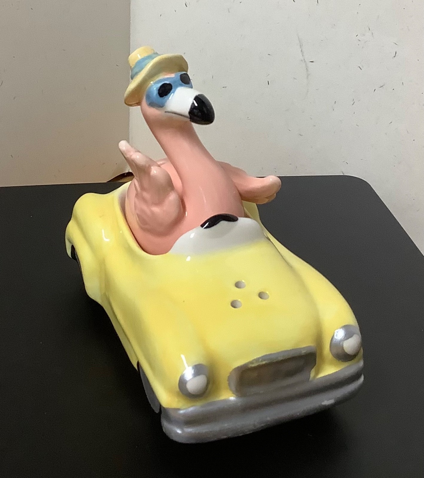 Flamingo in Yellow Car Salt & Pepper Shakers, Cracker Barrel, Great Condition!