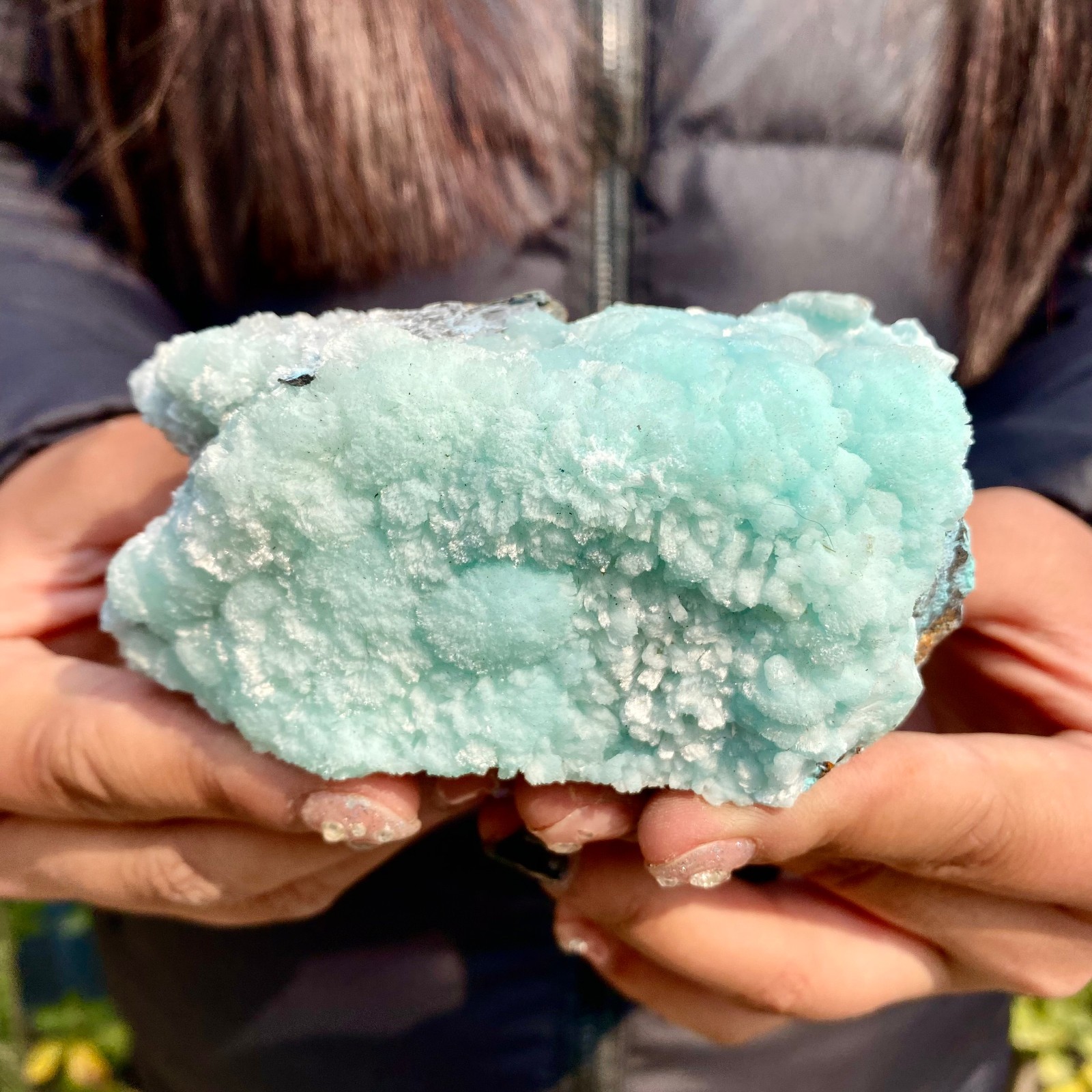 356G Natural Clear Blue-vein Crystal stone Rare Mineral Specimens China