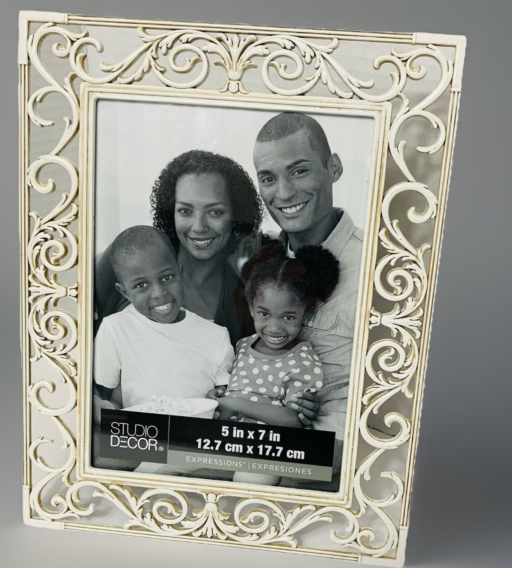 Picture Frame Ornate Scroll Work Expressions Metal Eggshell Color for 5×7 Photo