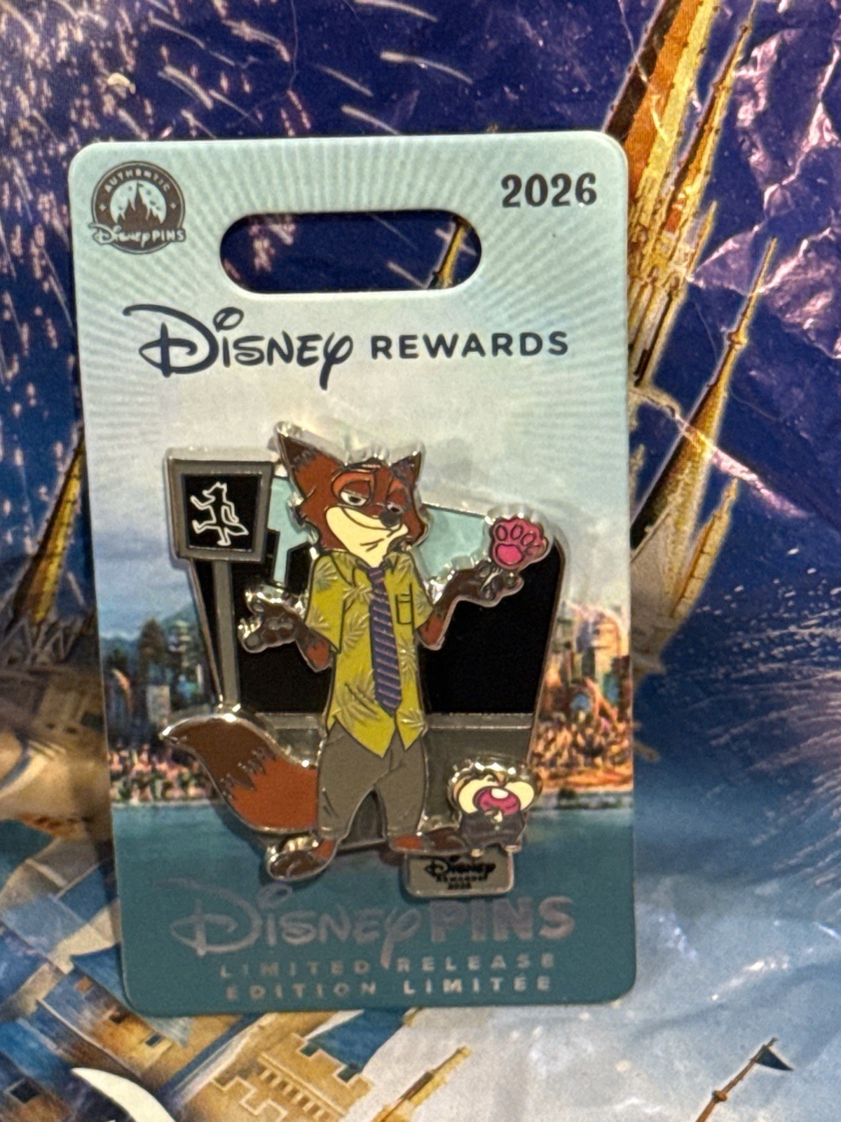 Disney Zootopia Nick Wilde Ice Pop Visa Rewards Pin LR Pin New