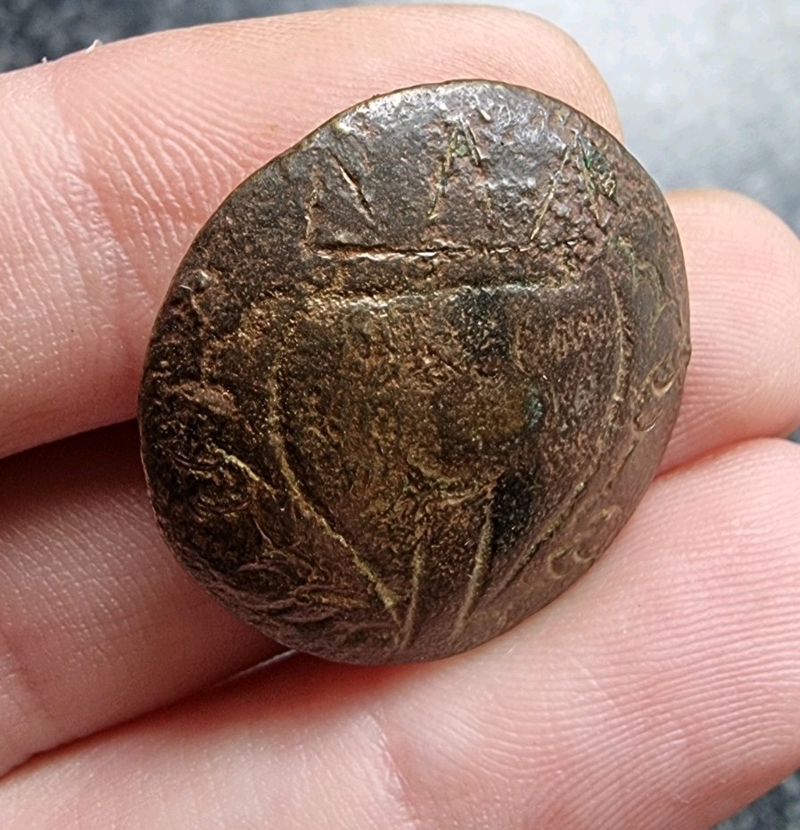 Post Medieval Button 17th Century Decorated Thistle Metal Detecting Find Antique