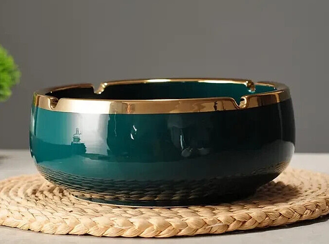 Extra Large 8.66 inches Creative Luxury Golden Edge Ceramic Green Ashtray