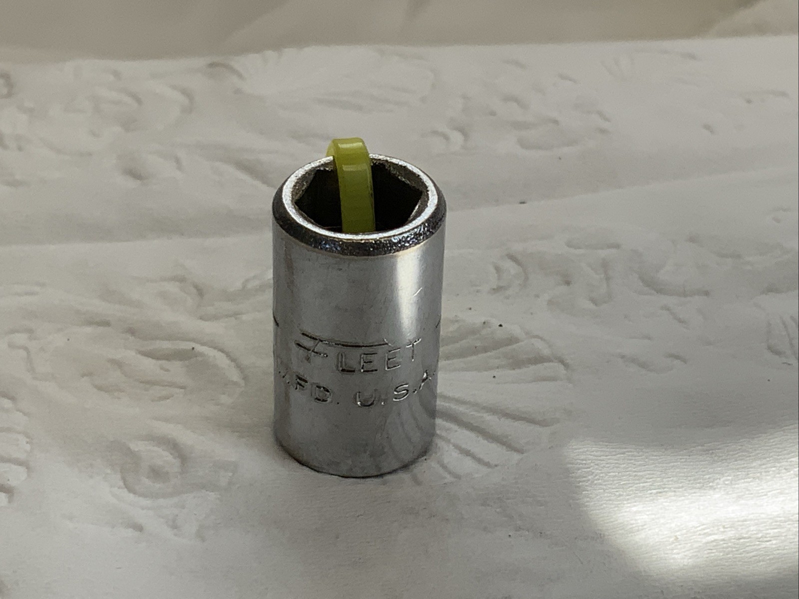 FLEET 1010, 5/16in. 1/4 Drive 6pt SAE Socket, USA Made – Yellow Tag