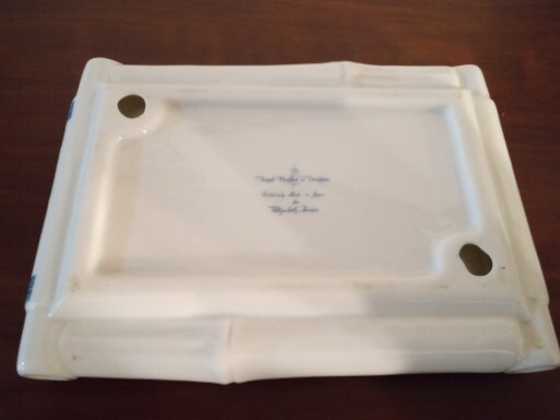 Vntg Elizabeth Arden Pink and Blue Floral Trinket Soap Dish Ceramic Bamboo Japan
