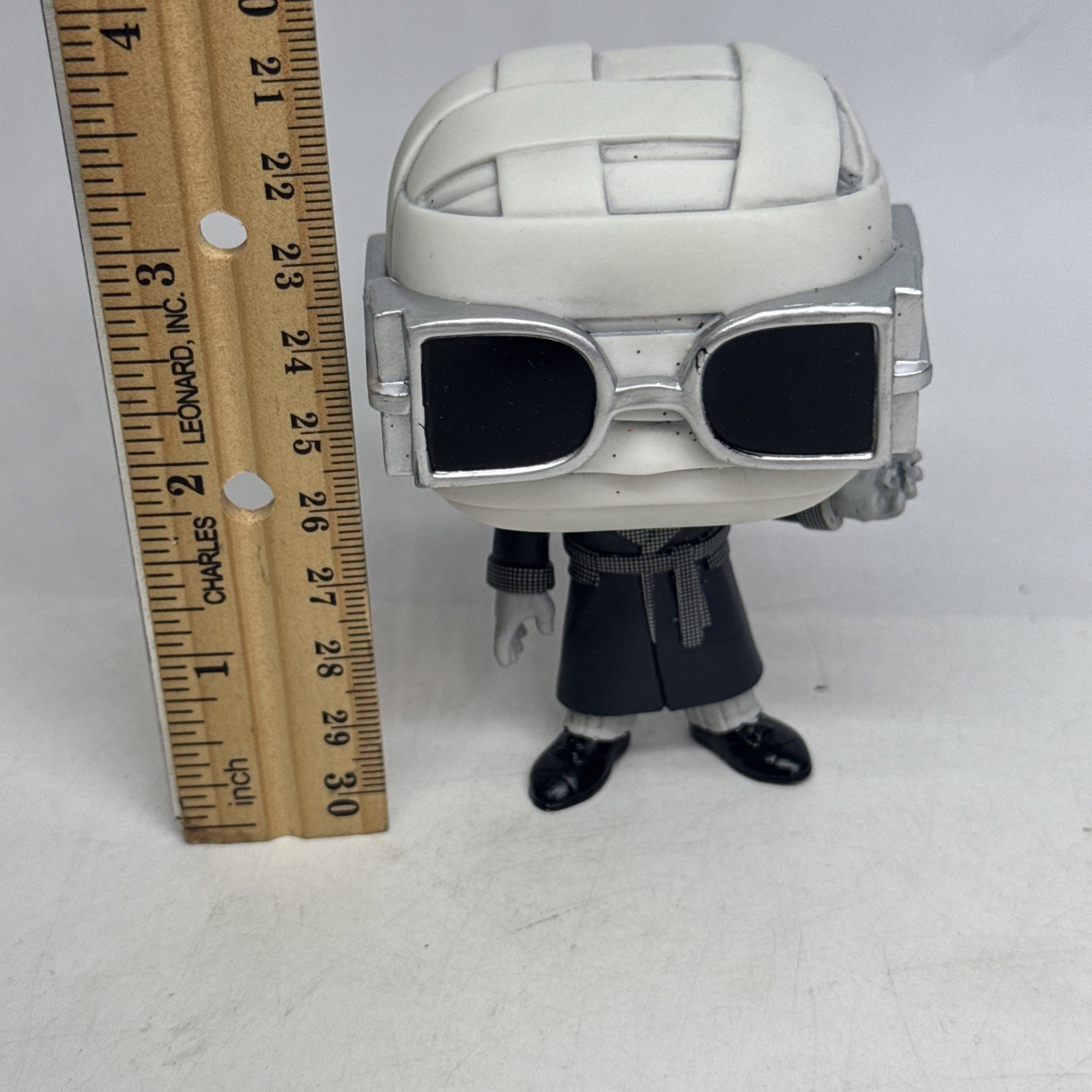 The Invisible Man (black & White) 608 Loose Funko Pop Figure