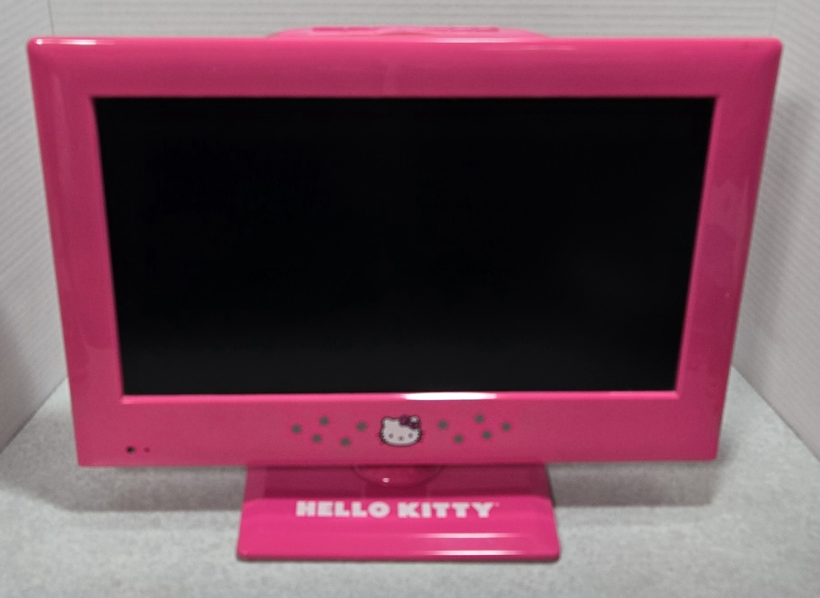 Sanrio Co. Hello Kitty Pink 15” LED TV Monitor – Not Tested – READ