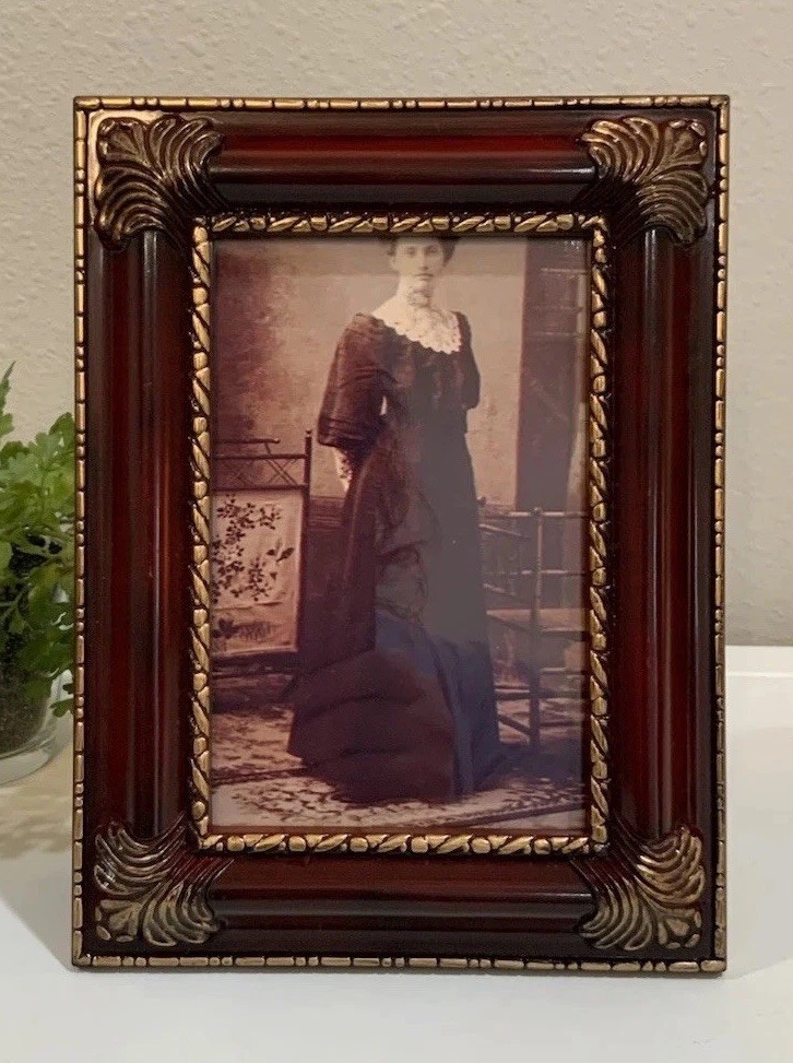 Vtg Decorel Burgundy Gold Acanthus Leaf Wide Width Photo Picture Frame 4” X 6”