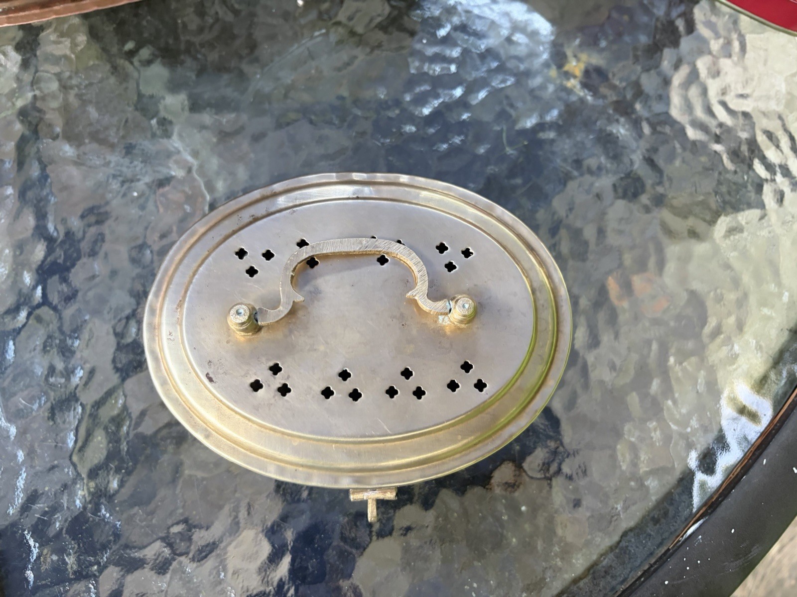 Vintage Brass Jewelry/ Trinket Box with 2 hinged Latch. Decorative & functional!