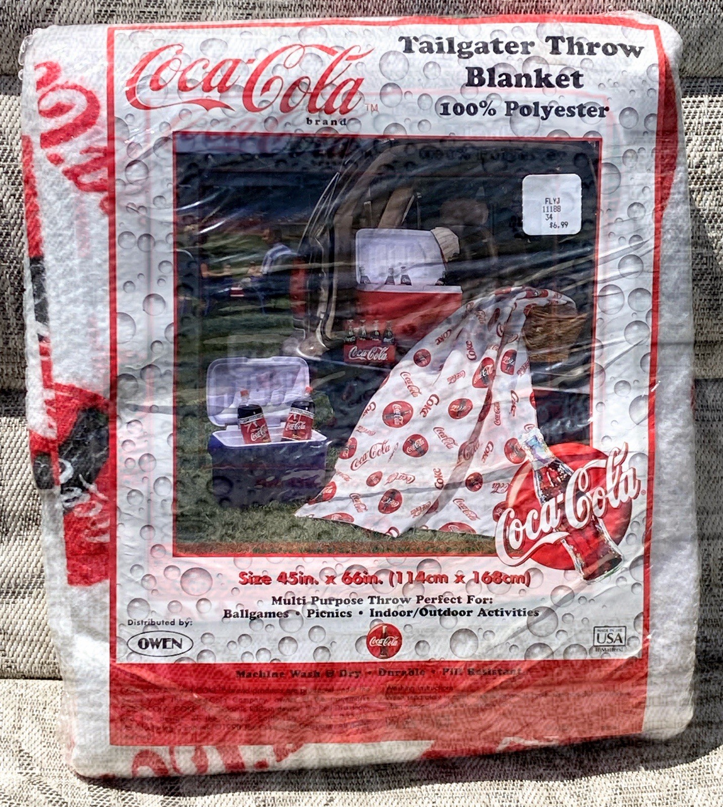 NIP Coca-Cola Tailgater Throw Blanket 100% Polyester 45 Inch X 66 Inch