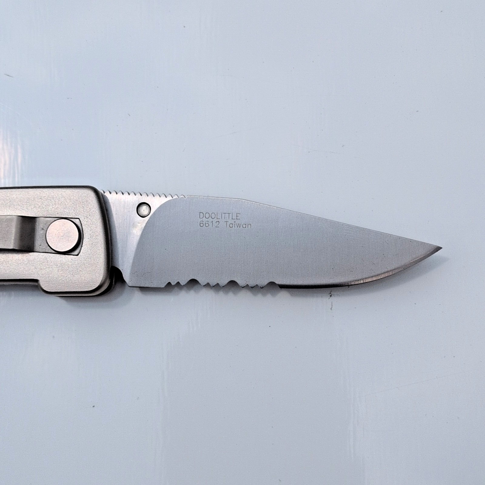 CRKT Red Dog 6602 Doolittle Combo Edge Stainless Steel Pocketknife New w/Box