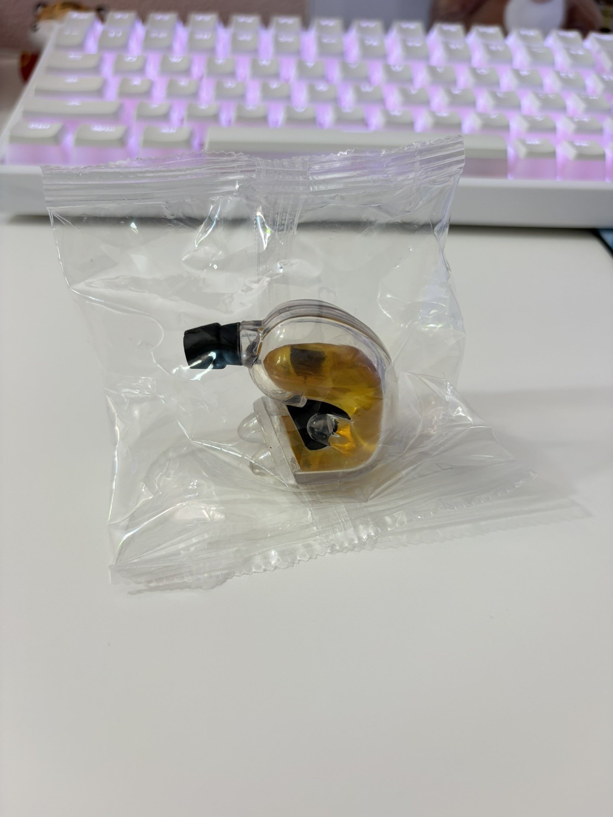 Gacha Yoisky Drunken Whisky Mini Figure Capsule Toy Gachapon 1PC