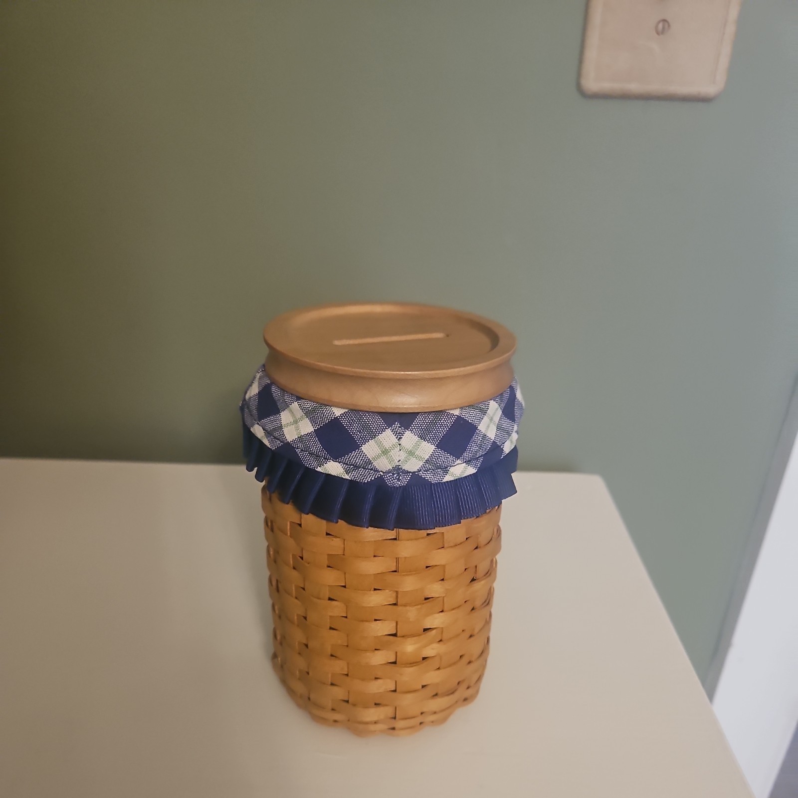 Longaberger 2003 Blue Ribbon Pride Bank Basket Protector & Lid W/ Slot