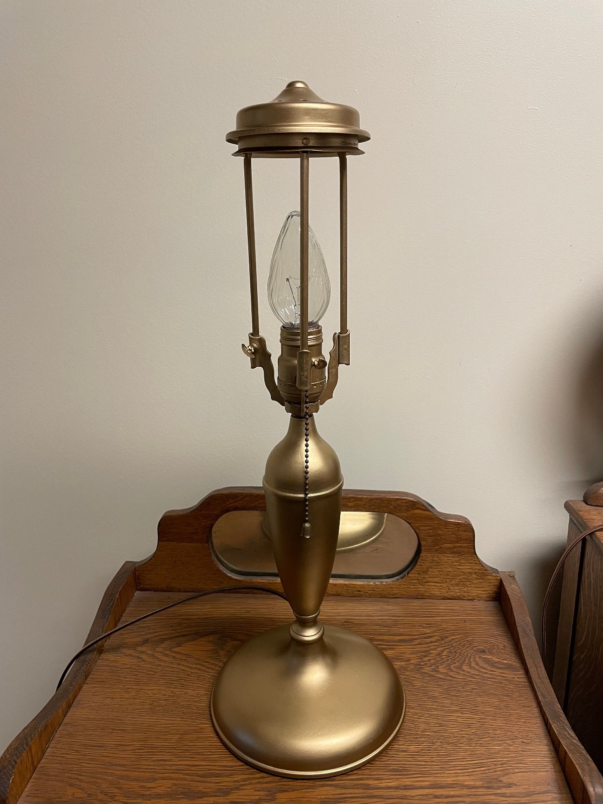ANTIQUE PITTSBURGH REVERSE PAINTED LAMP – SIGNED