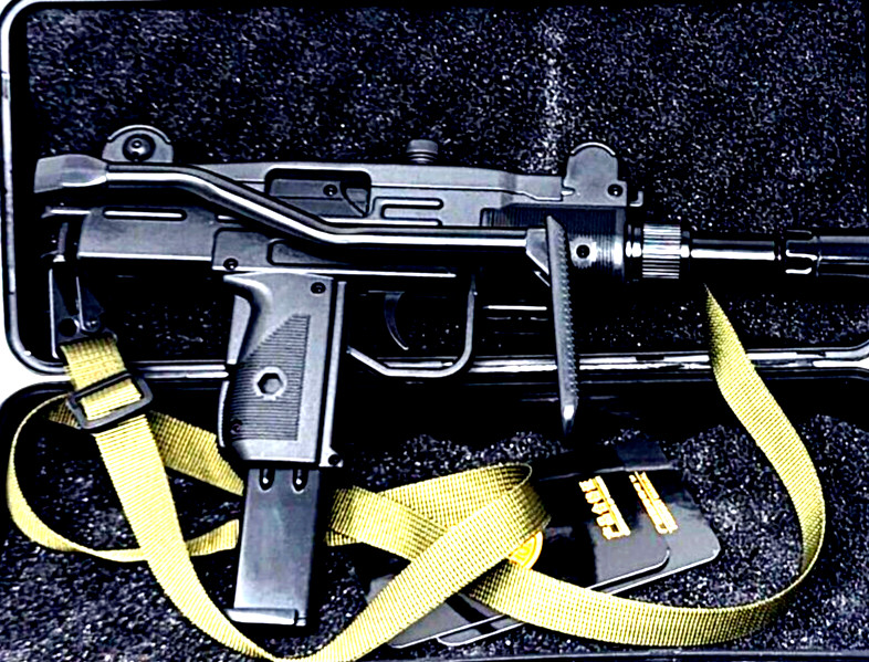 Replica Mini UZI Submachine Gun Pistol LIGHTER & Case ABS/Metal Jet Torch Flame