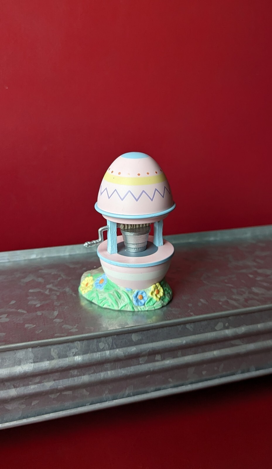 1993 Hallmark Merry Miniatures Pink Easter EGG 4″ Wishing WELL Figurine QSM8033