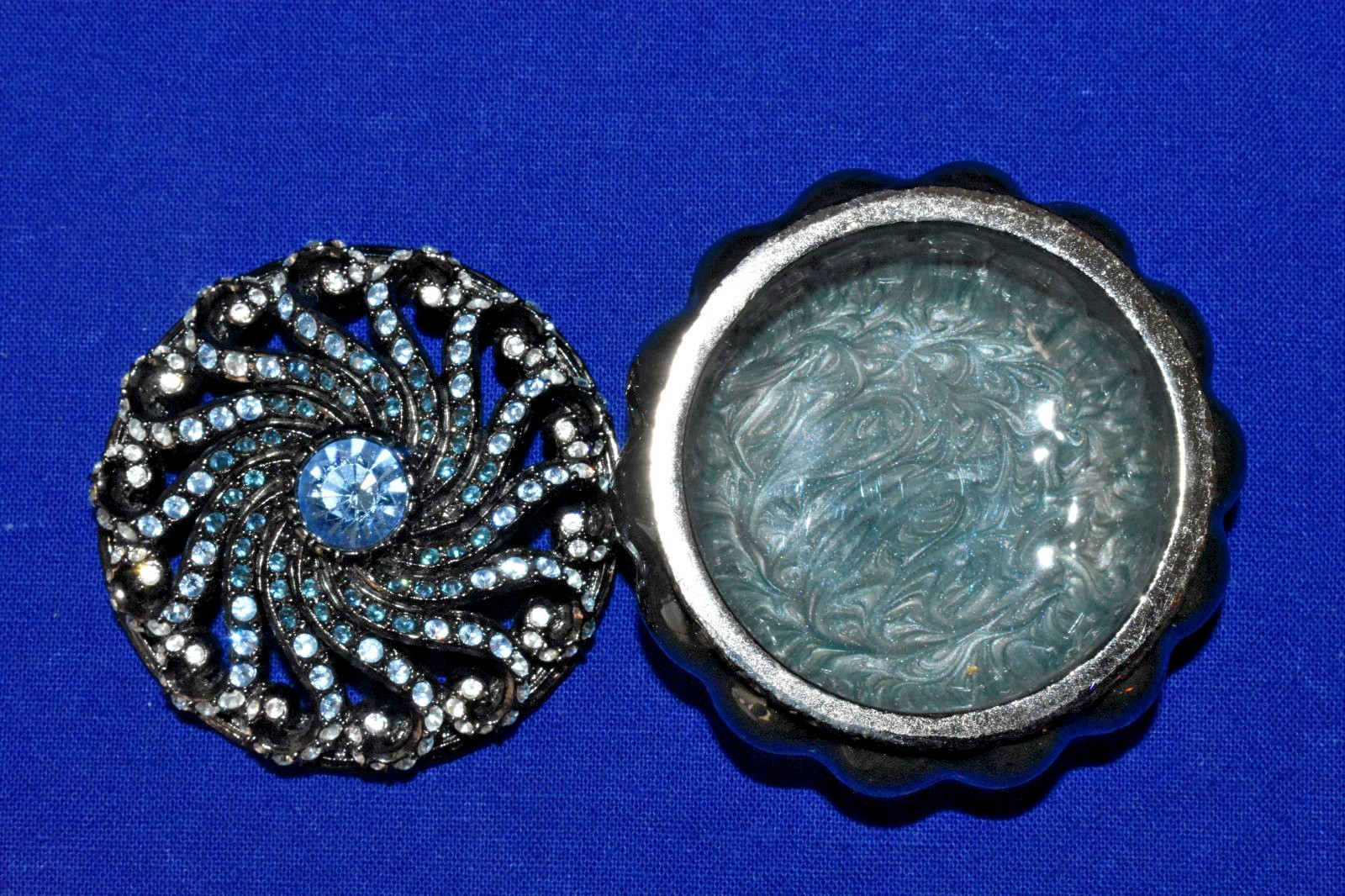 Jay Strongwater Swirl Trinket Box. Enameled and Jeweled w/ Swarovski Crystals