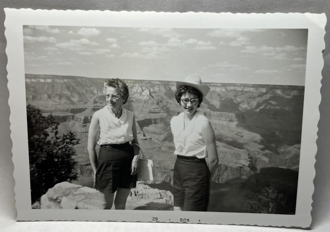 Vintage Old Photo Image Antique Picture Mother Daughter Pose Grand Canyon