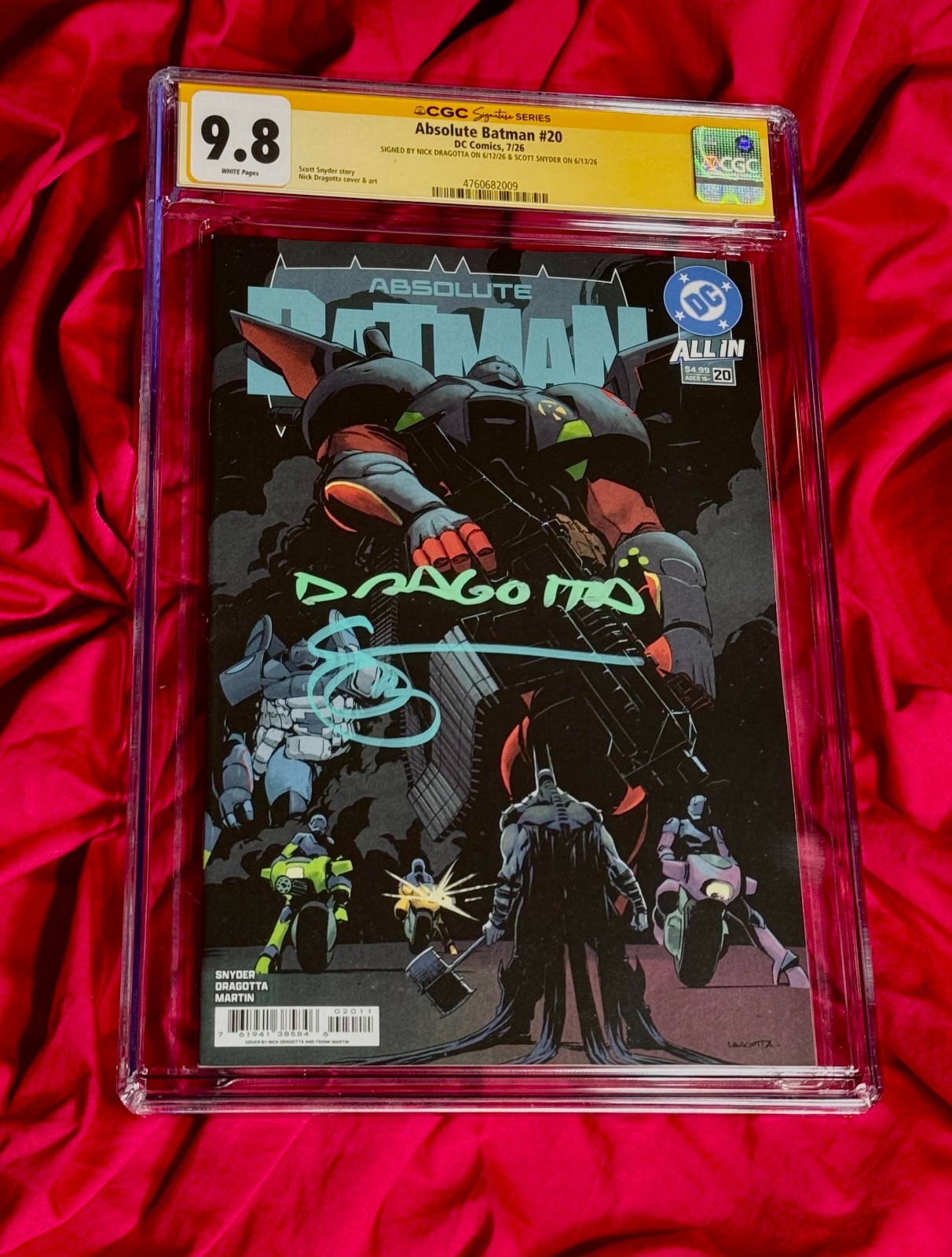 CGC SS 9.8~Absolute Batman #20~Cover A~1st Print~SIGNED Snyder+Dragotta~2009