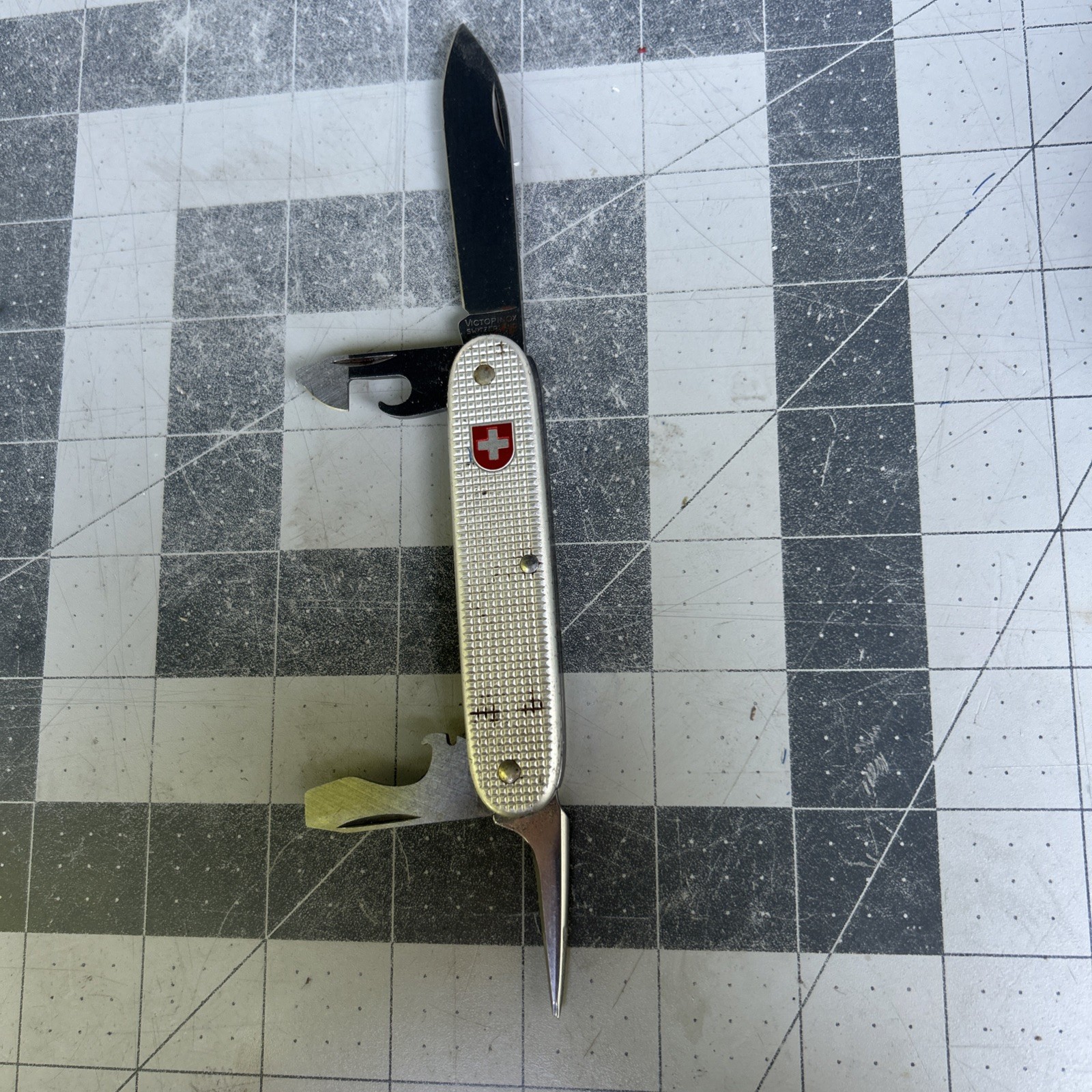Victorinox Soldier 1994 Alox Swiss Army Knife Date Stamp 94