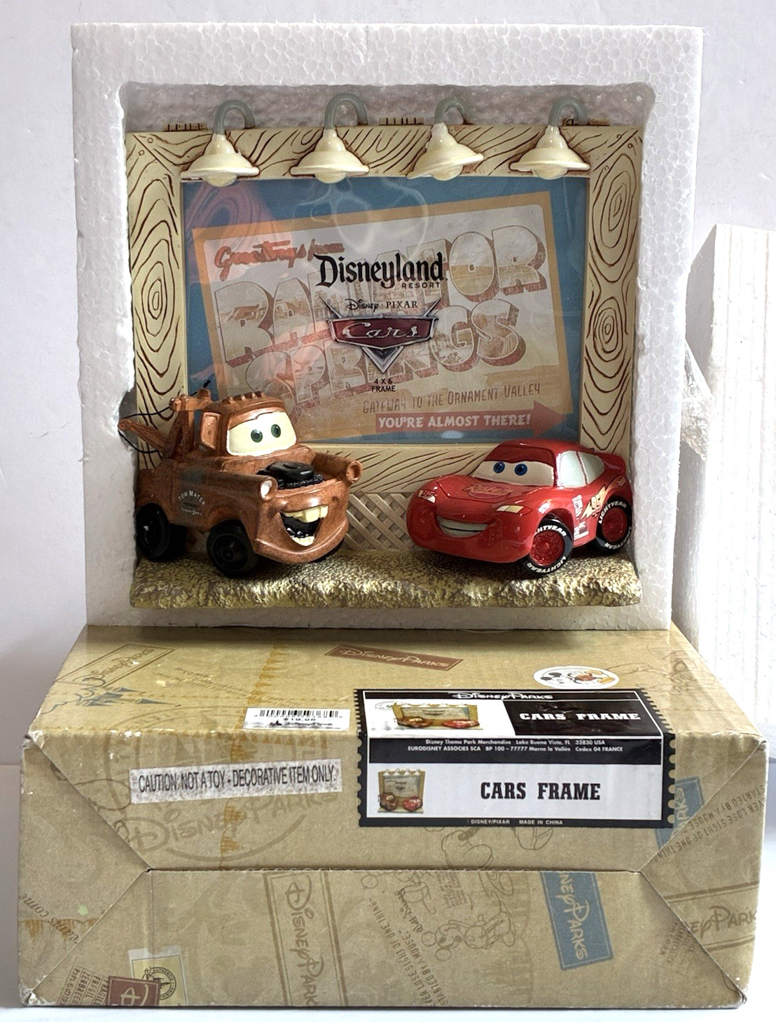Disney Parks 3D Sculpted Cars Frame Lighting McQueen & Tow Mater New Open Box