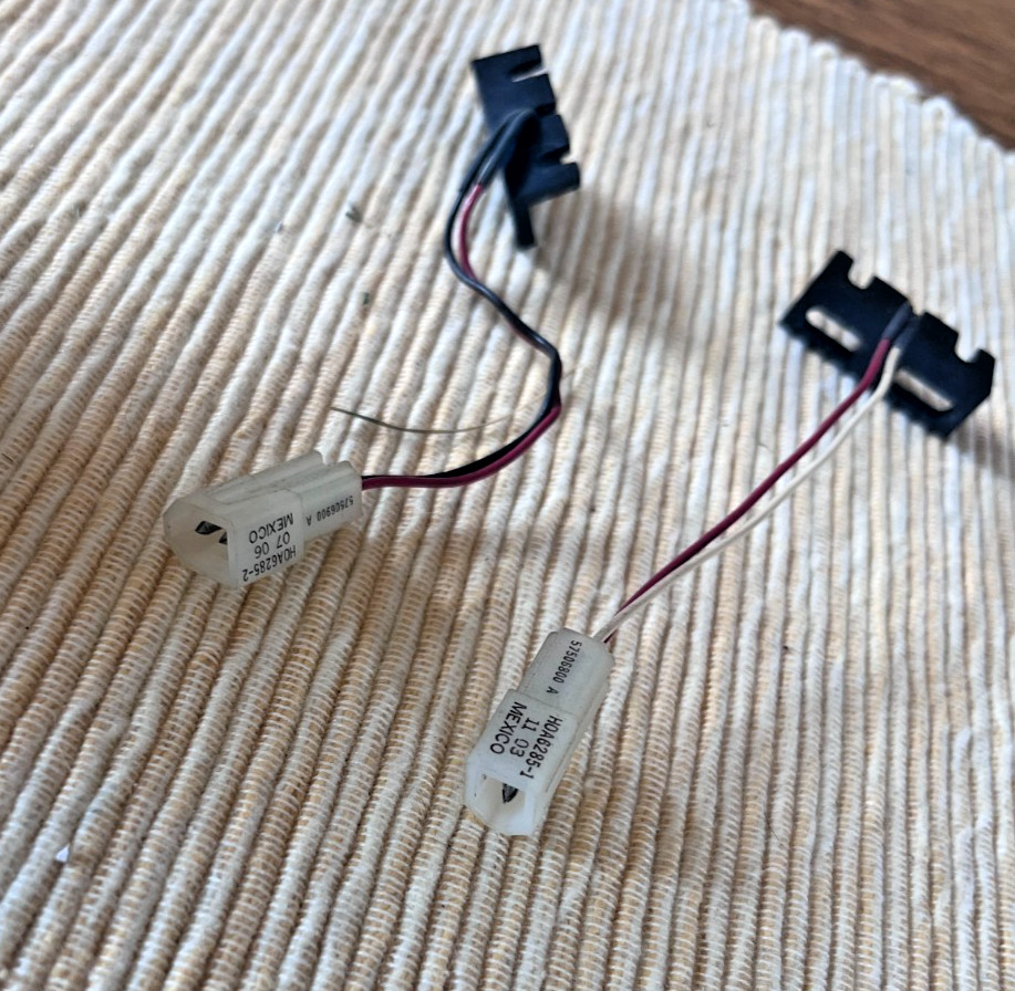 IGT S2000, S and S+ Door Optic Set – Transmitter AND Receiver – Tested Working