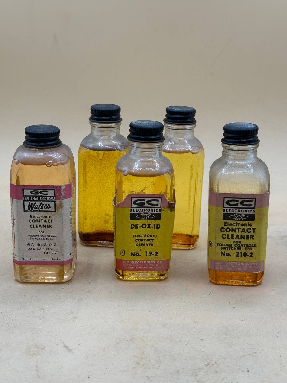 Lot 5 Vintage GC Electronics Walsco Contact Cleaner Bottles No. 210-2 19-2