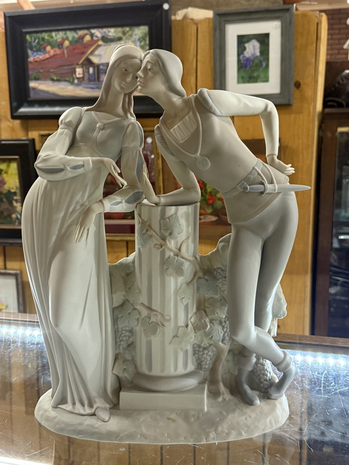 Lladro Figurine ROMEO AND JULIET #4750 Matte Finish Excellent Condition