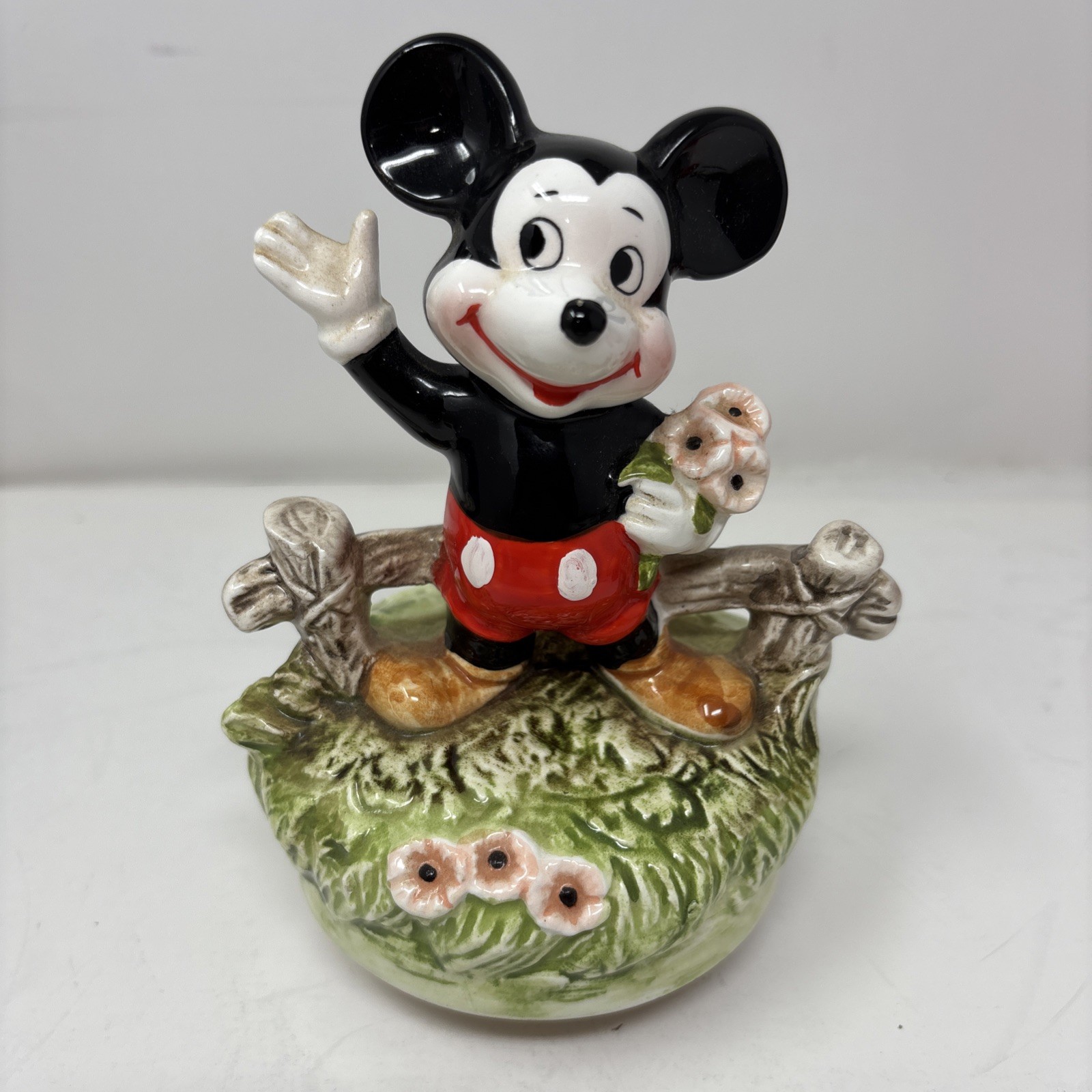 Vtg 1980 Walt Disney Productions Japan Mickey Mouse Revolving Music Box 6.25″H
