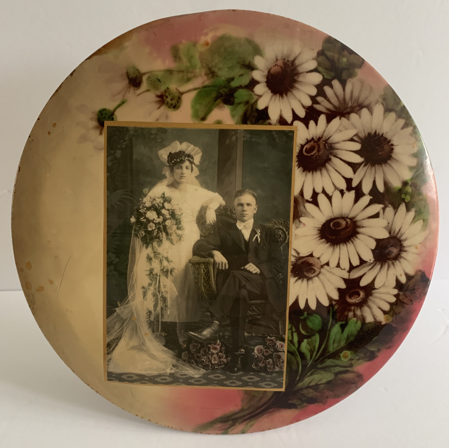 Vtg Photograph Photo Wedding Bride & Groom Portrait Metal Round Stand 9”X9”