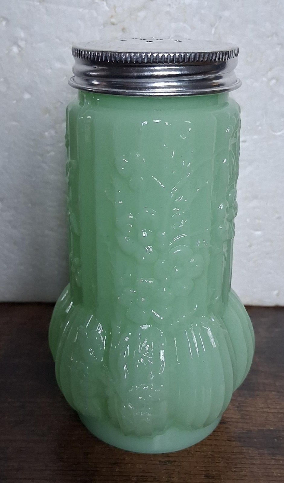 Sugar Shaker Floral Jade Glass 5 Inch with Lid Home Office