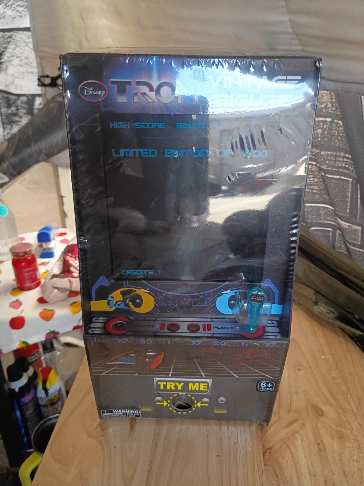 SDCC 2010 Vintage Tron Figure in Arcade LE 1500 Legacy San Diego Comic Con