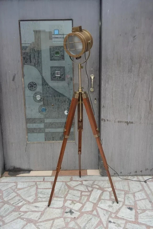Antique Spotlight With Tripod Floor Search Light Lamp Modern Studio Light Lamp